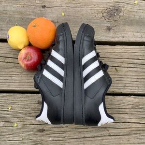 Adidas Superstar Essential 3 Stripes sneakers